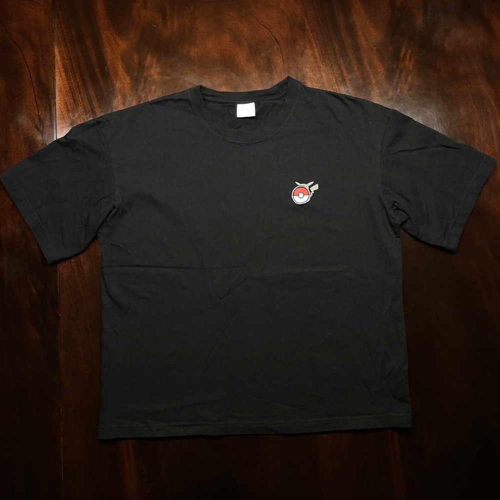 GU x Pokemon Collaboration Pikachu Pokeball Logo T-Shirt 100% Cotton Adult Sz XL
